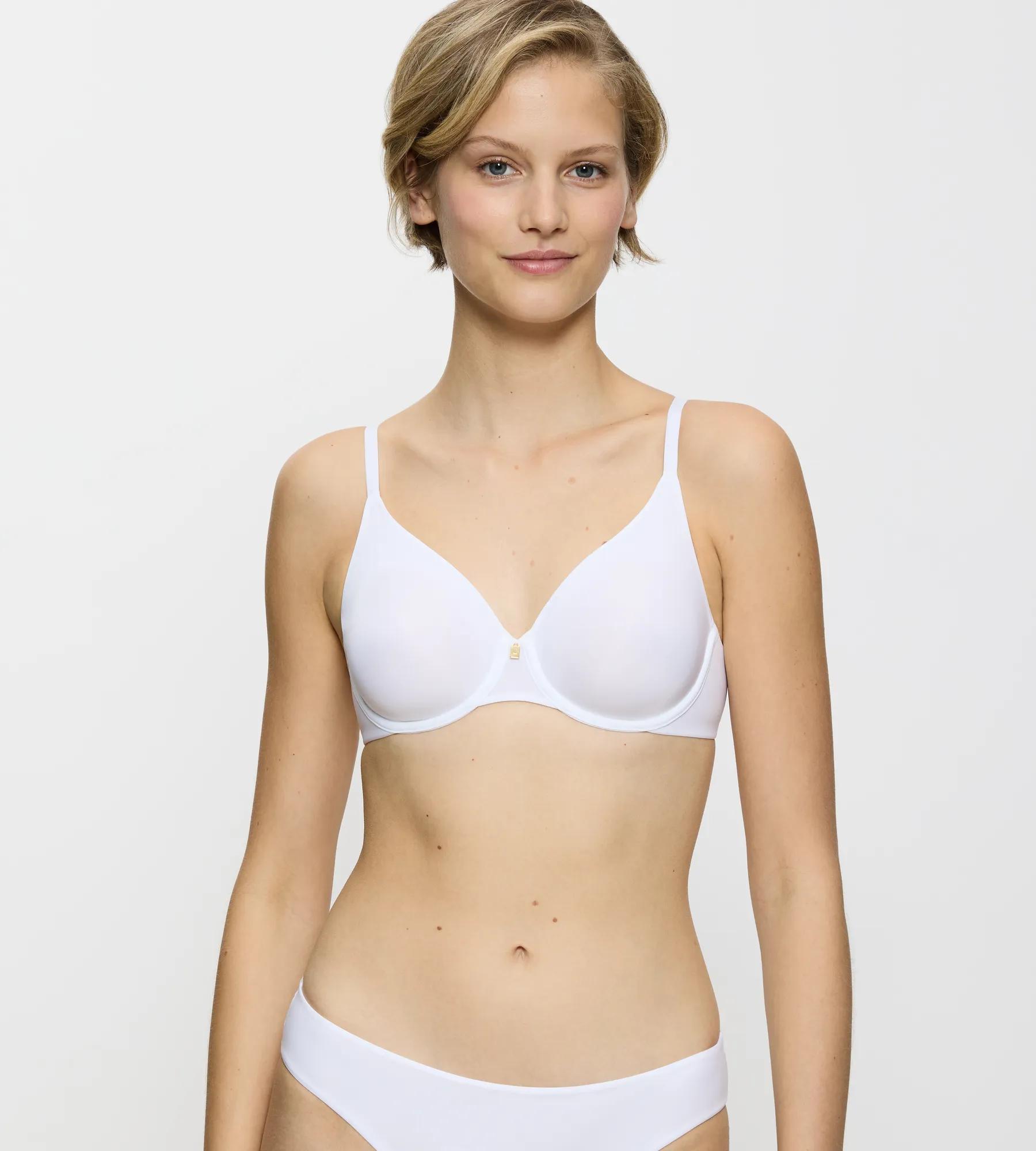 Body Make-Up Essentials  Underwired bras