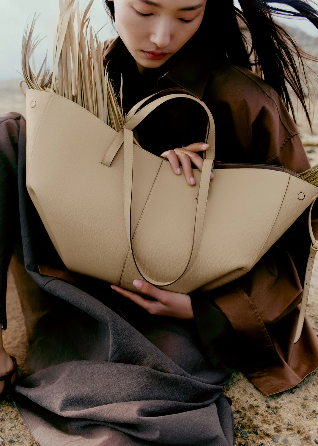 Cyme-Edition Textured Sand