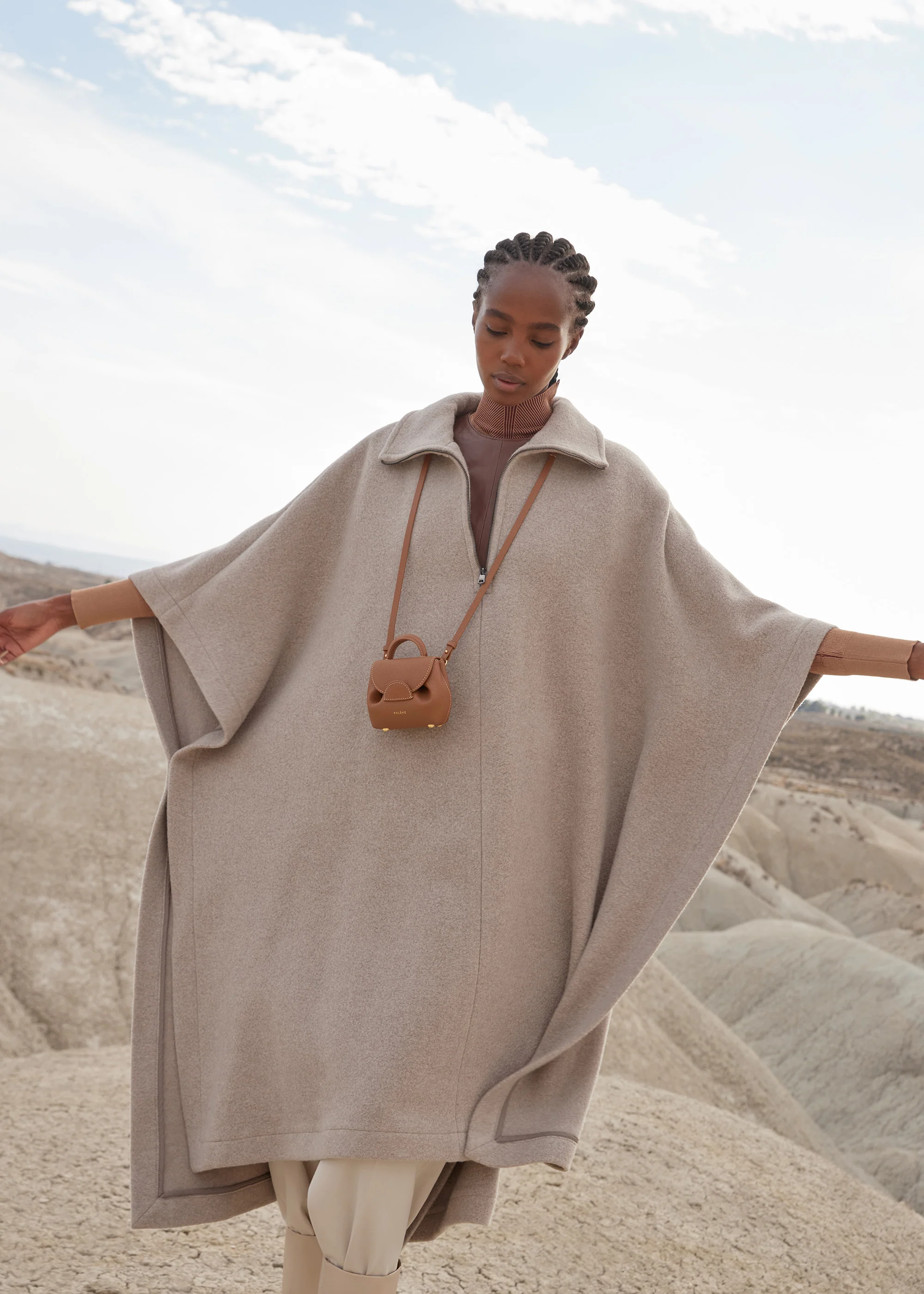 Numéro Un Micro - Textured Camel