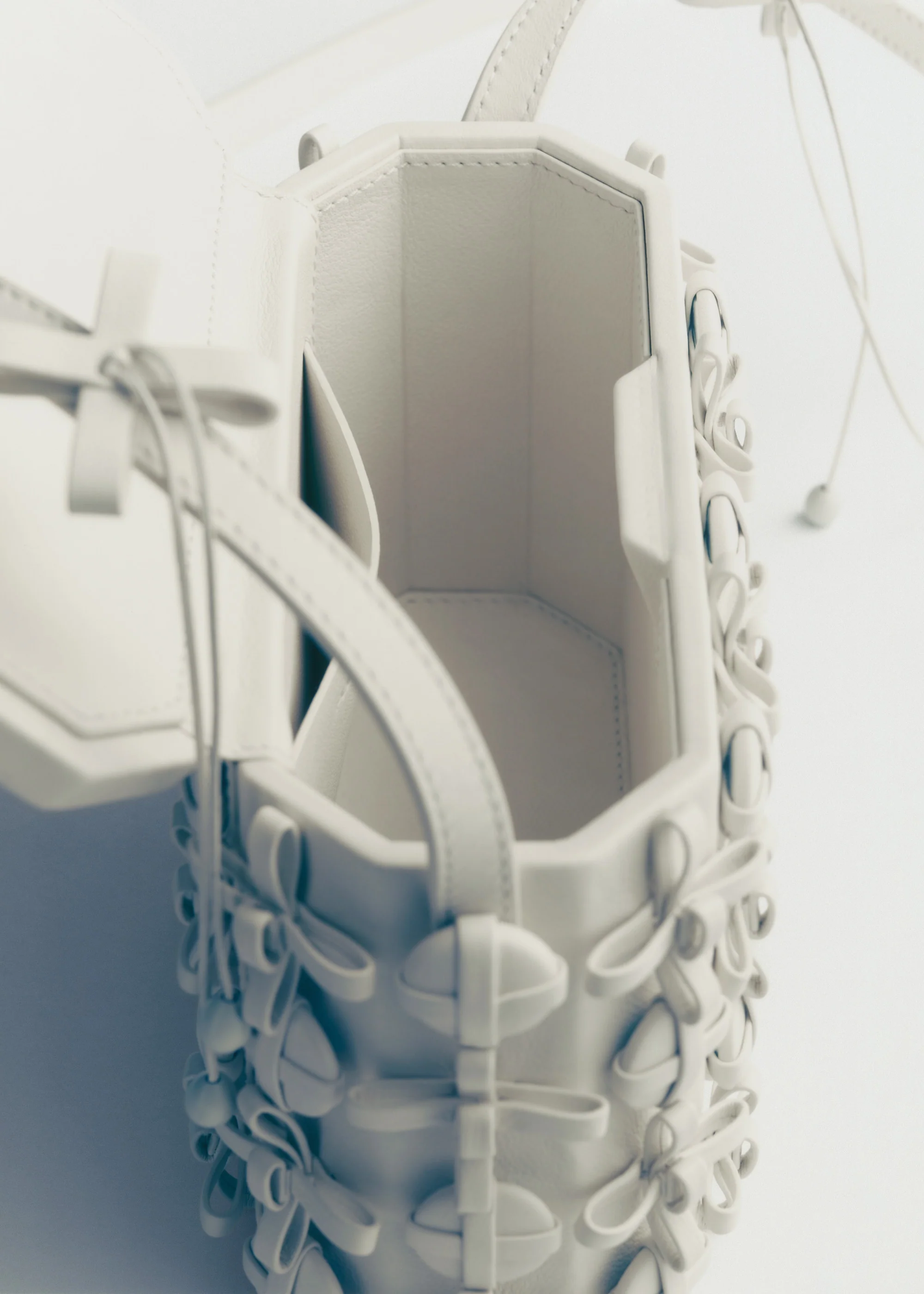 Button Bow Box-Edition Porcelain