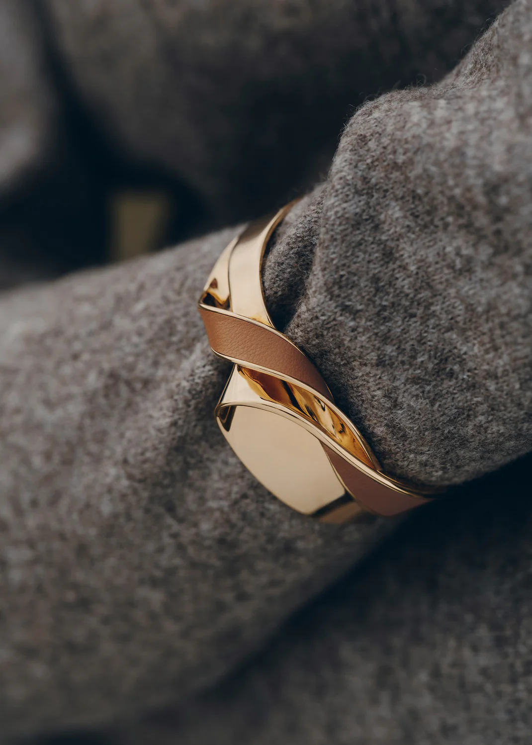 Éole Cuff-Edition Camel Leather
