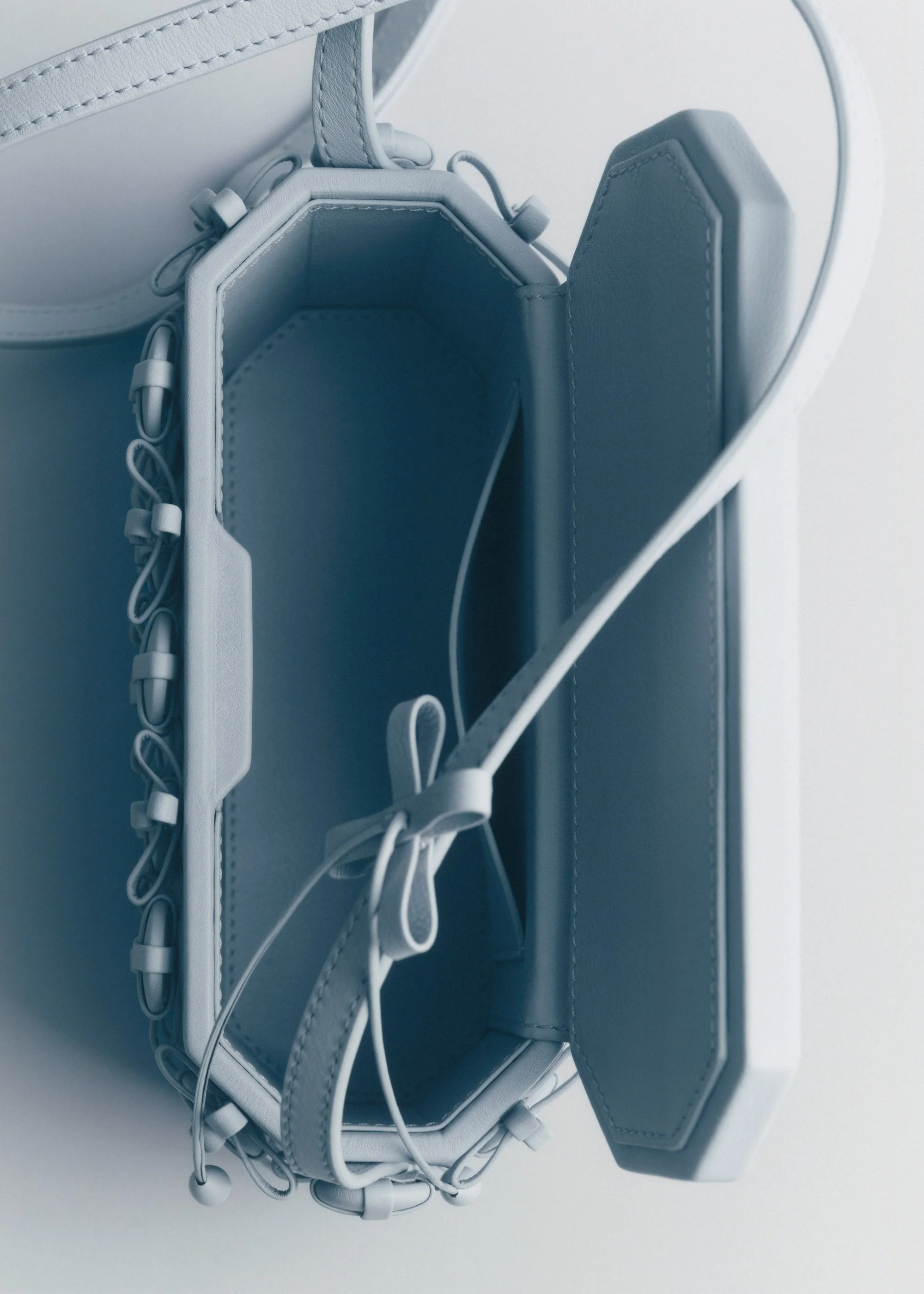 Button Bow Box-Edition Cloud-Edition Cloud