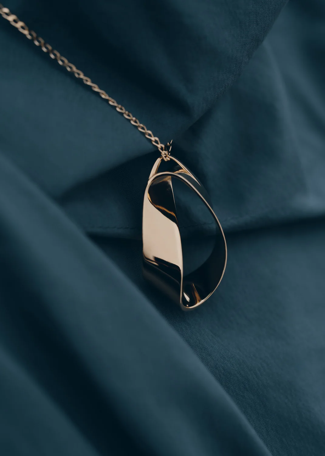 Éole Pendant-Edition 24 carat gold gilded