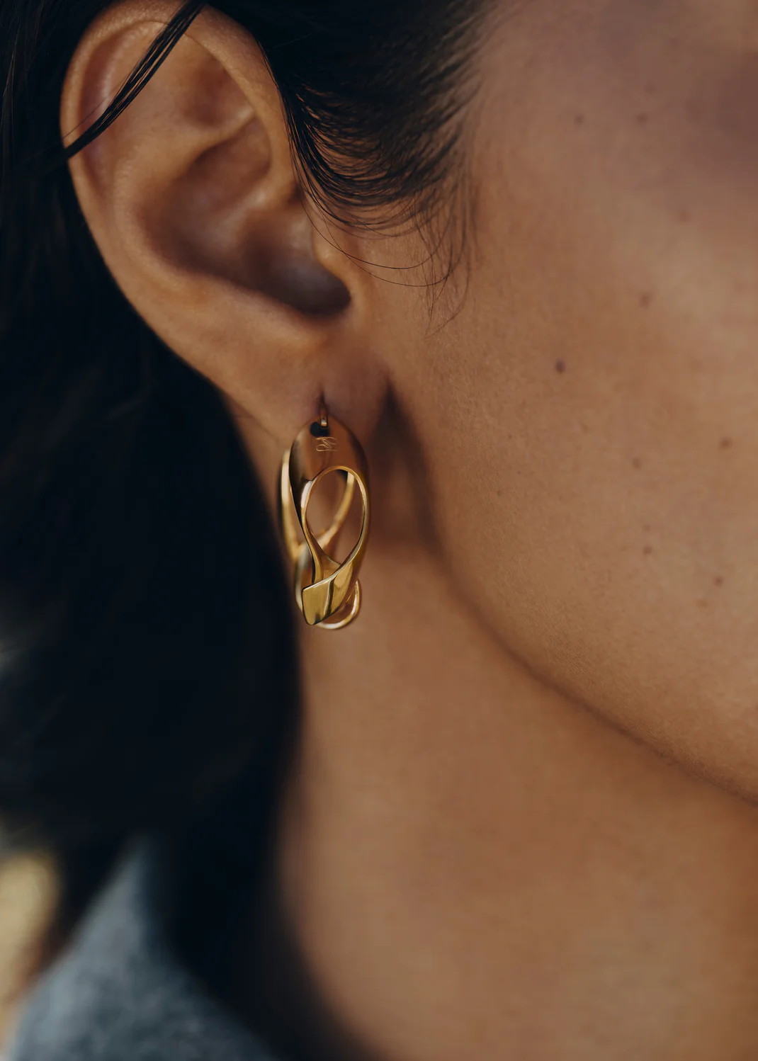 Éole Wavy Hoop Earrings-Edition gilded edition
