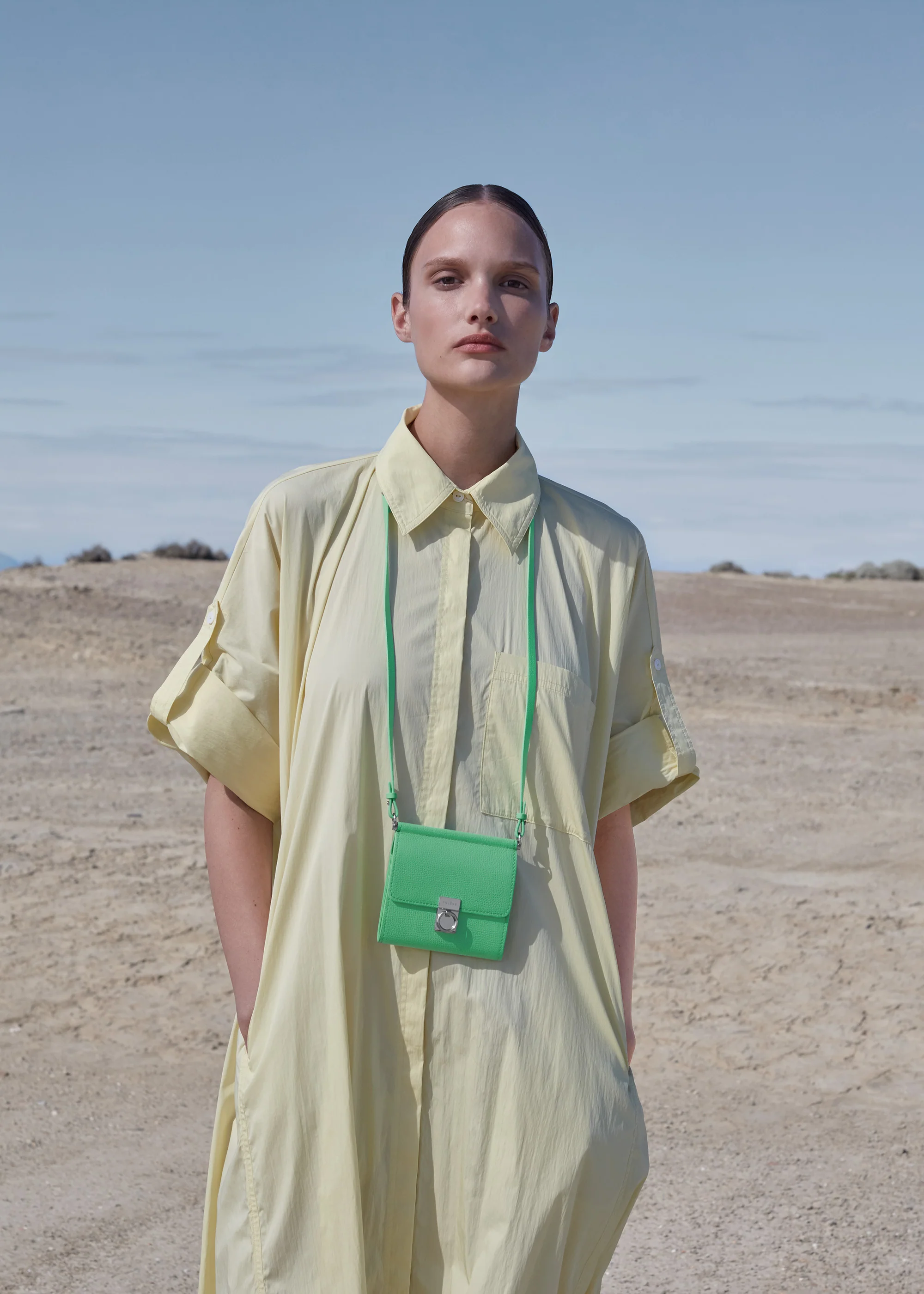 Numéro Sept Crossbody Wallet - Textured Chlorophyl