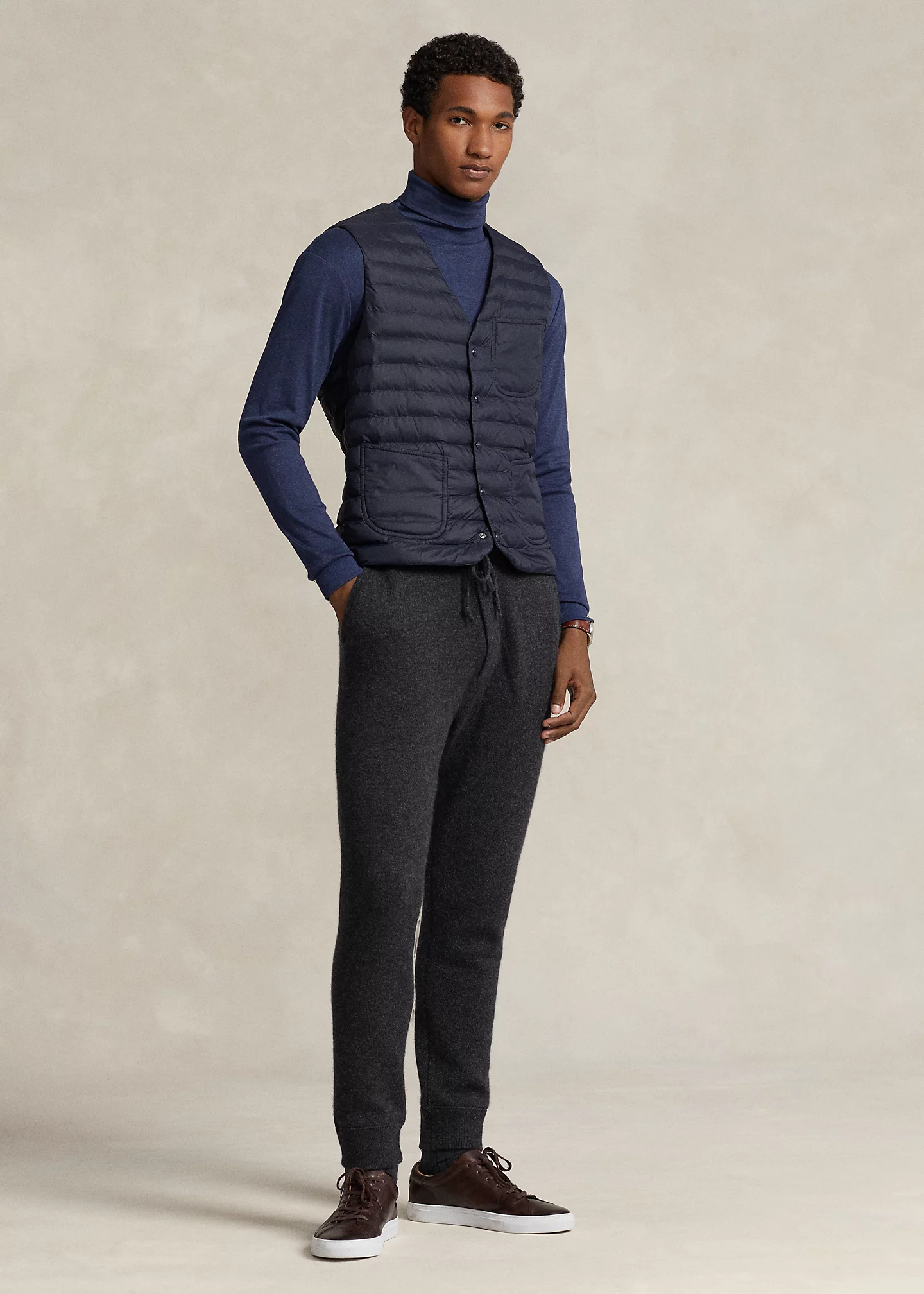 The Colden Water-Repellent V-Neck Vest