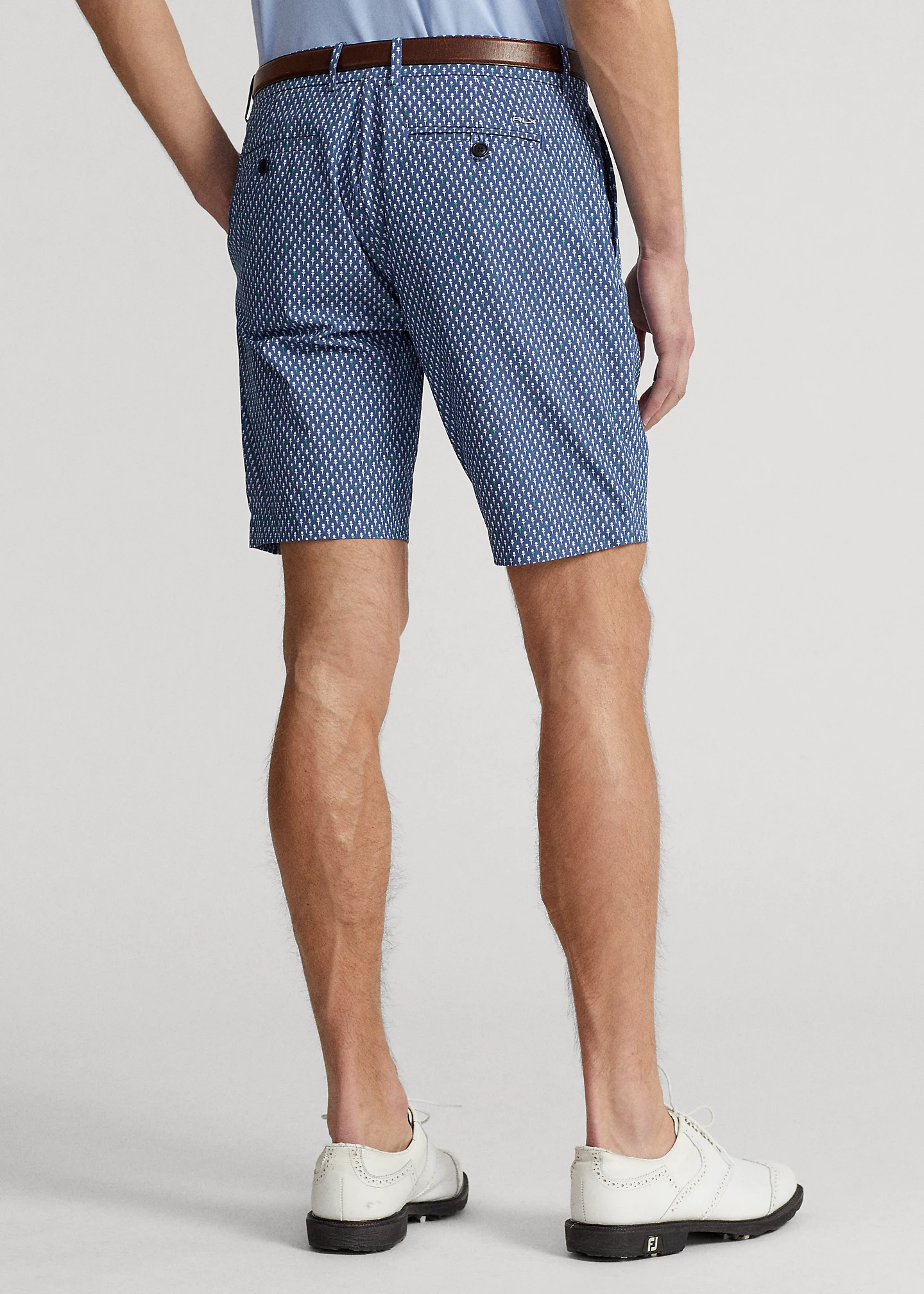 9-Inch Tailored Fit Featherweight Short