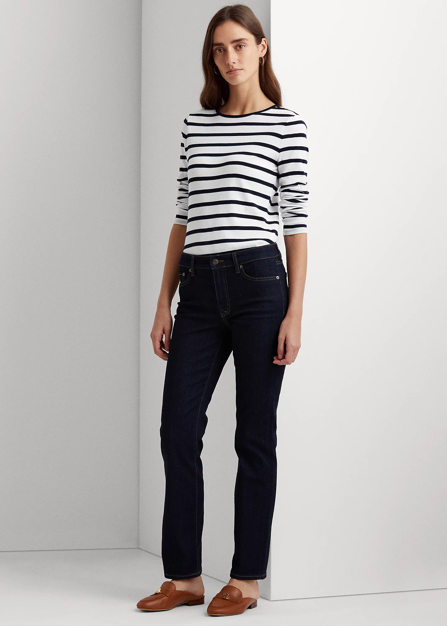 Mid-Rise Straight Jean