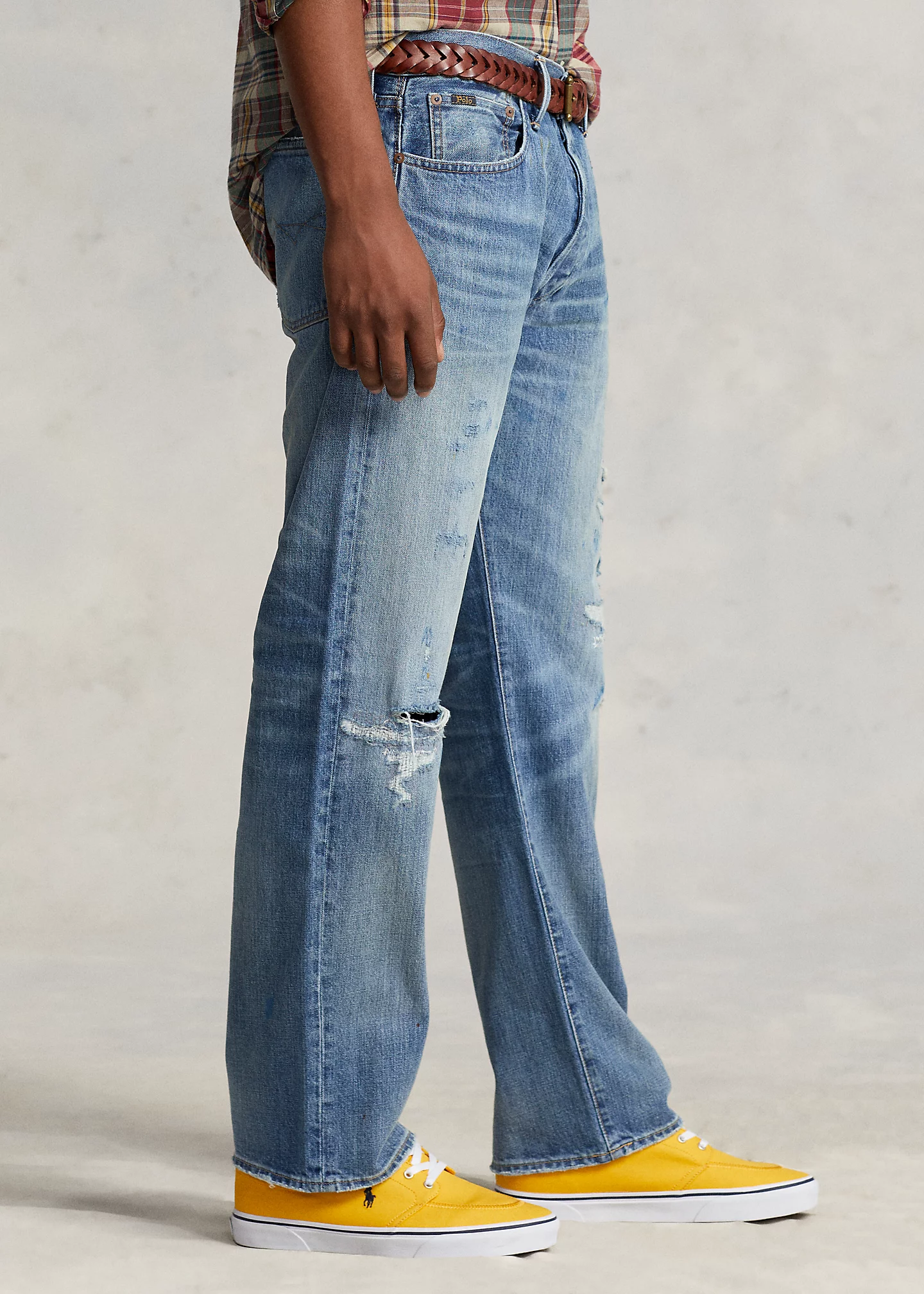 Classic Fit Distressed Jean