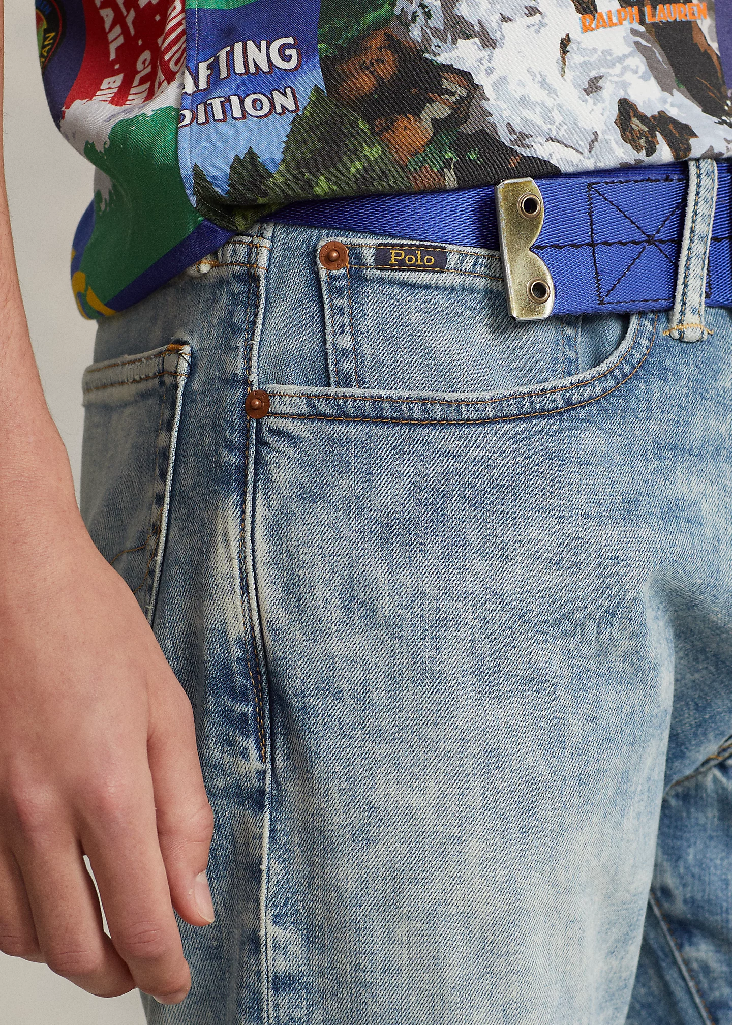 Sullivan Slim Faded Performance Jean