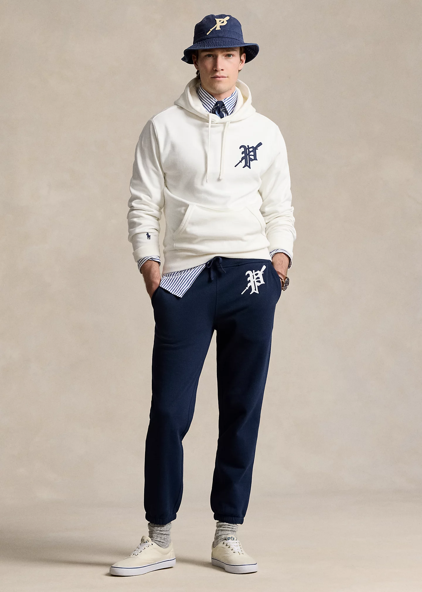 Appliqu��d Fleece Jogger Pant