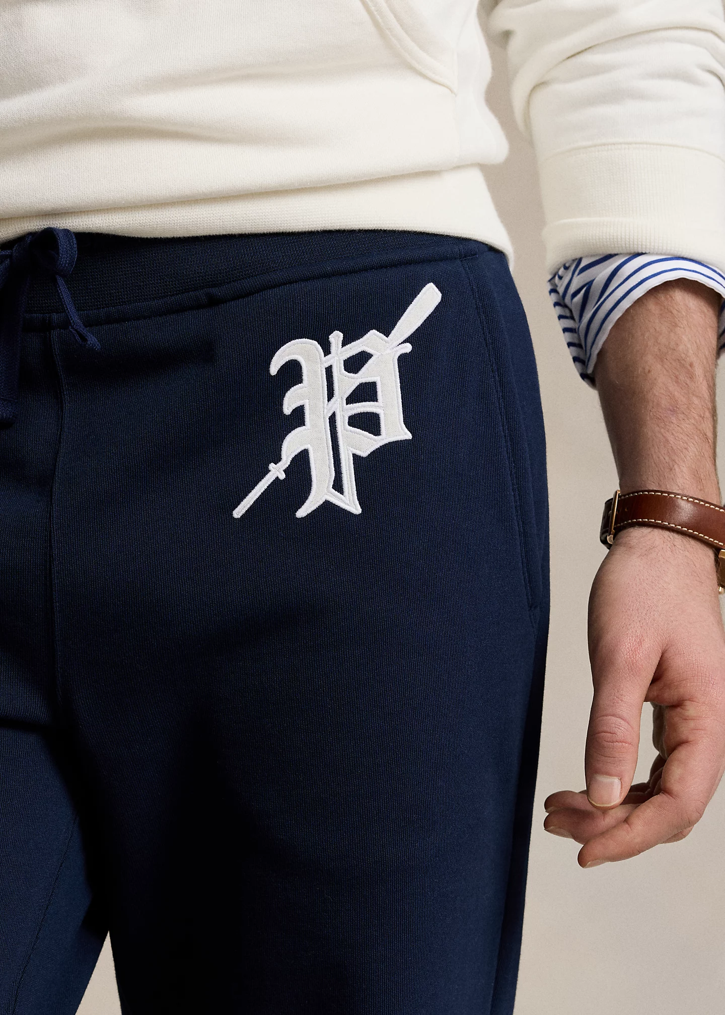 Appliqu��d Fleece Jogger Pant