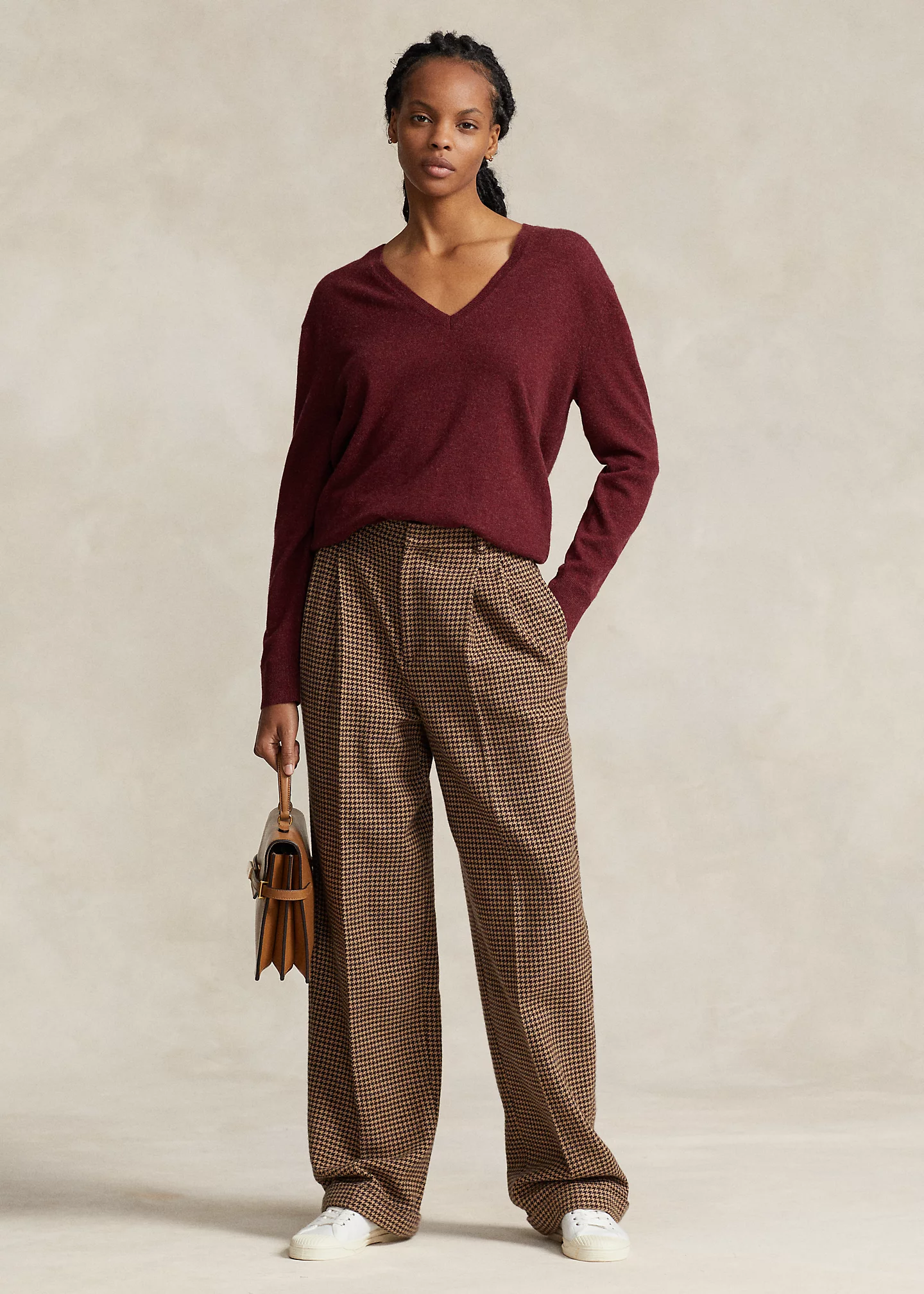 Relaxed Fit Cashmere V-Neck Sweater