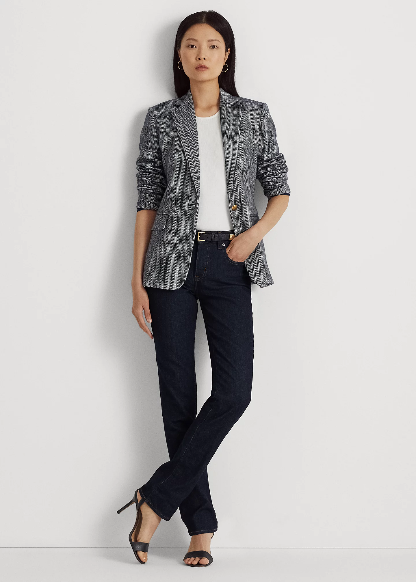 Mid-Rise Straight Jean