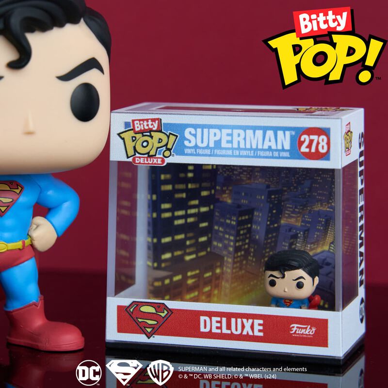 DC Comics Bitty Pop! Deluxe Superman (Cityscape)