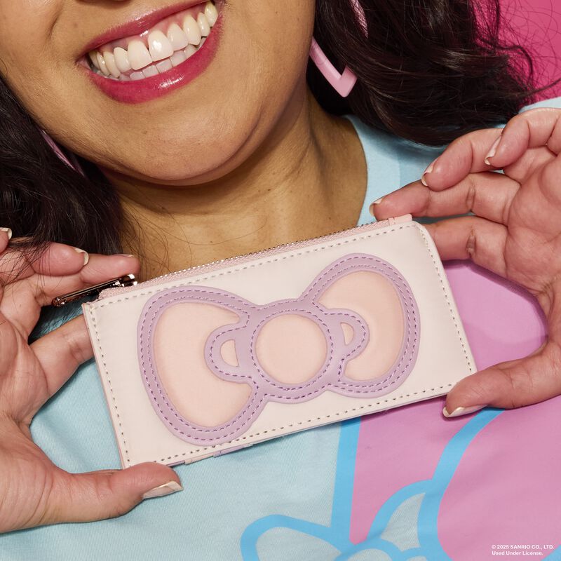Sanrio Exclusive Hello Kitty Bow Card Holder