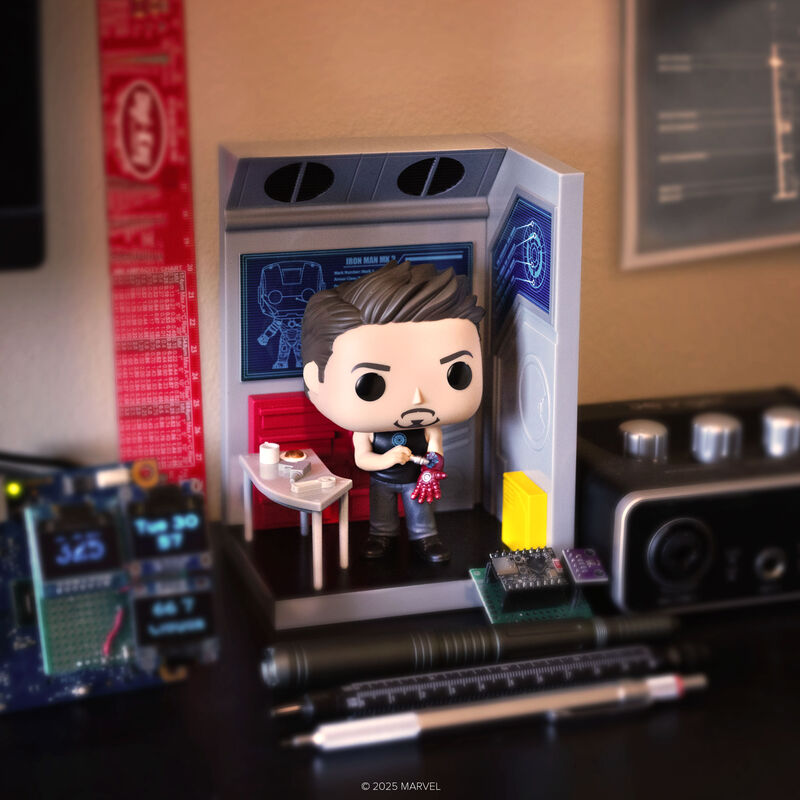 Marvel Pop! Nooks Tony Stark in his Workshop