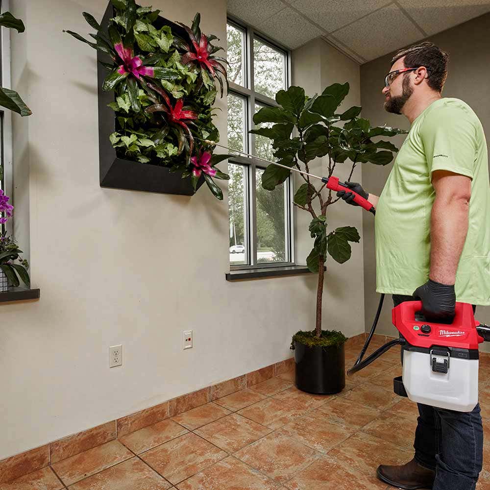 MILWAUKEE 12V 4L Handheld Chemical Sprayer Skin M12BHCS4L0