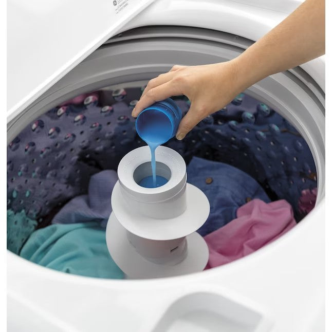 GE 4.5-cu ft High Efficiency Agitator Top-Load Washer (White)