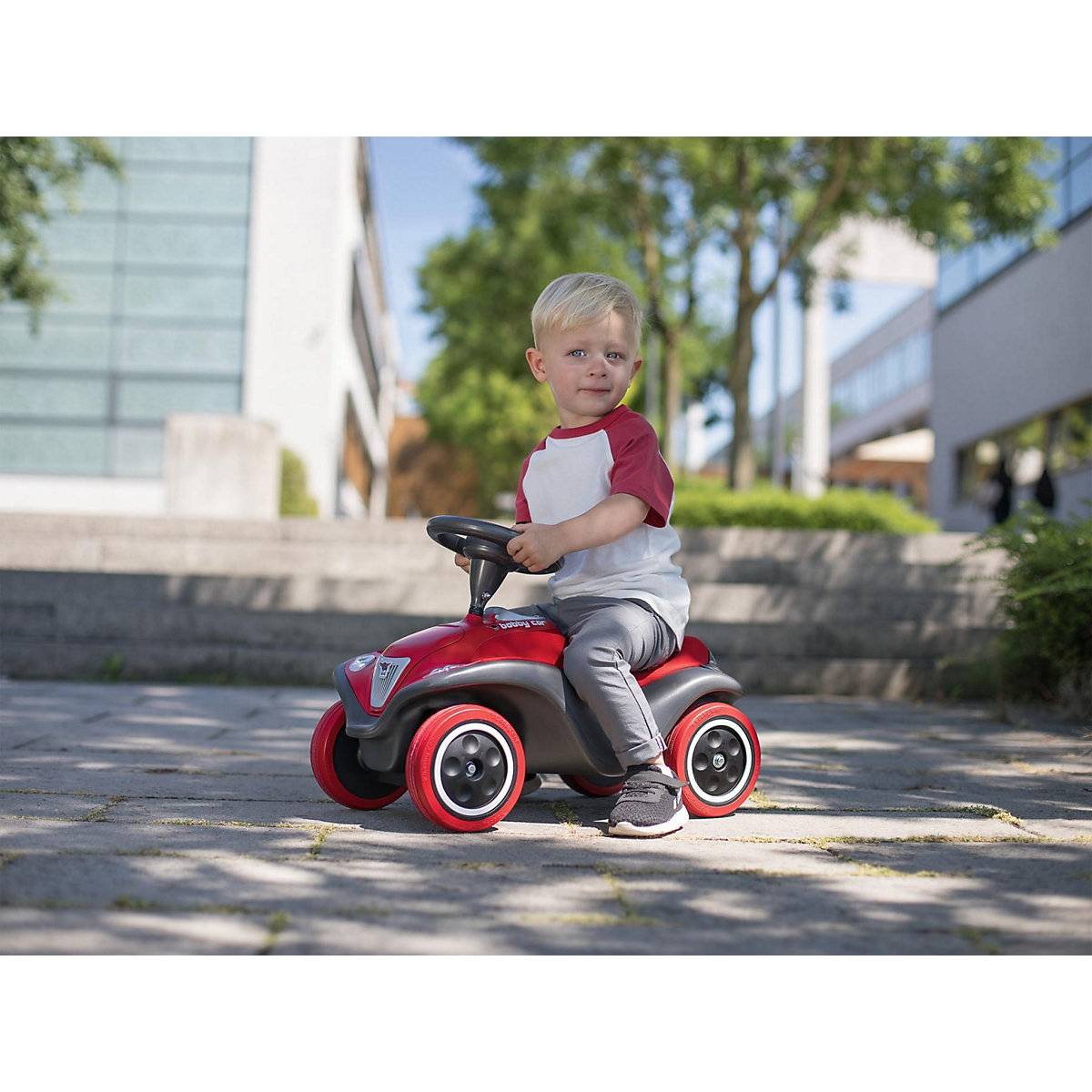 BIG Bobby Car NEXT, rot/schwarz schwarz/rot