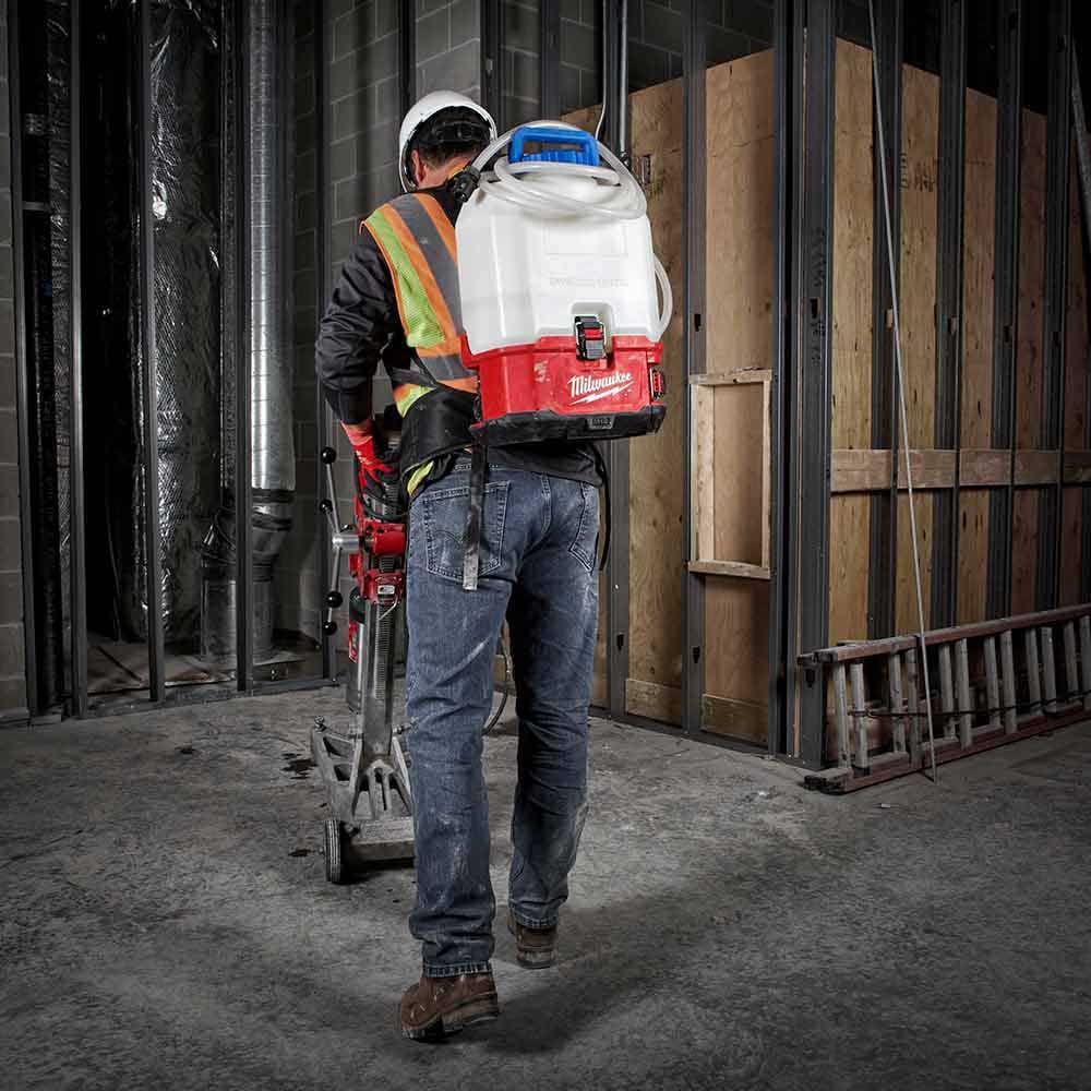 MILWAUKEE 18V 15L Backpack Water Supply w/ Powered Base Skin M18BPFPWSA0