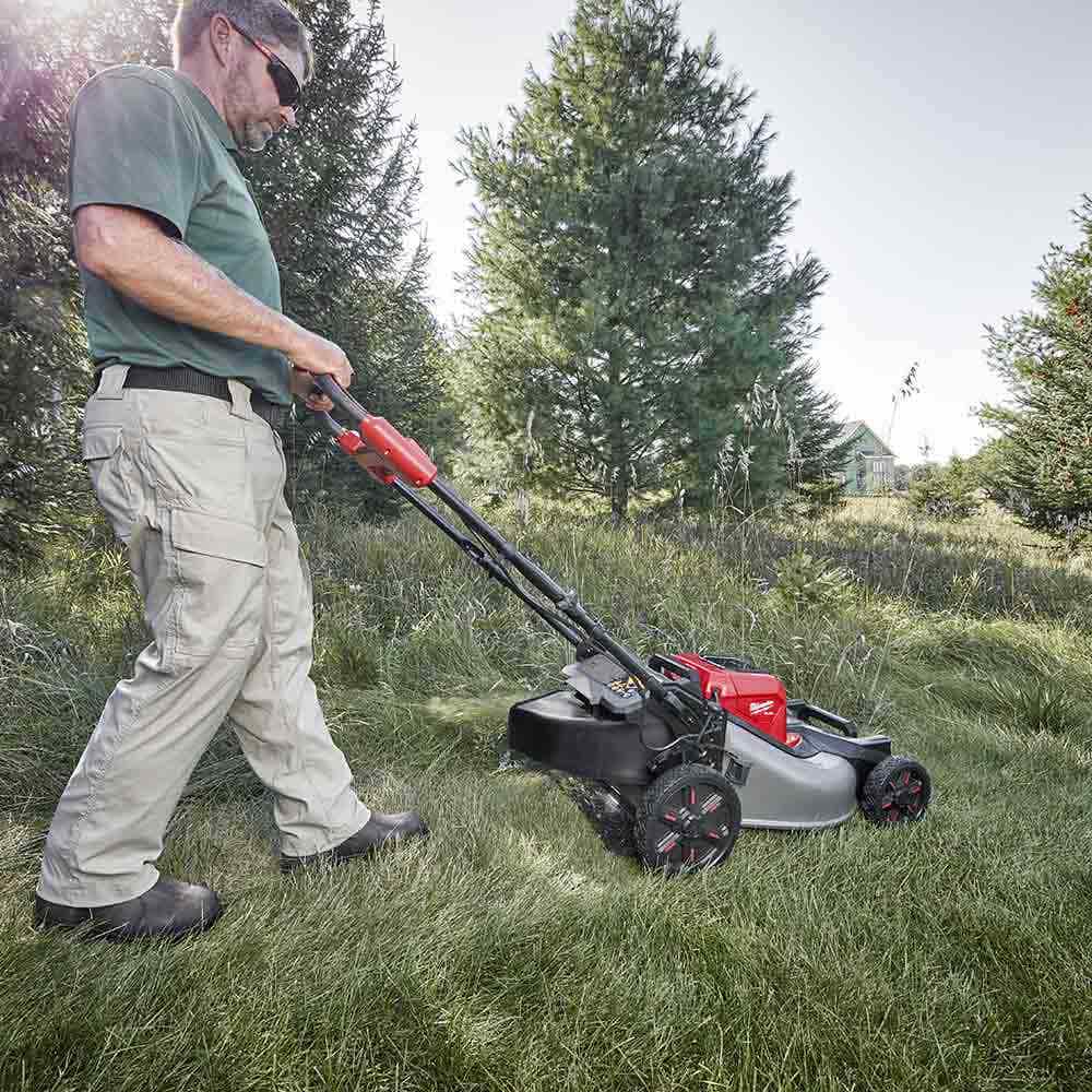 MILWAUKEE 18V FUEL™ 533mm (21") Self-Propelled Dual Battery Lawn Mower Skin M18F2LM210