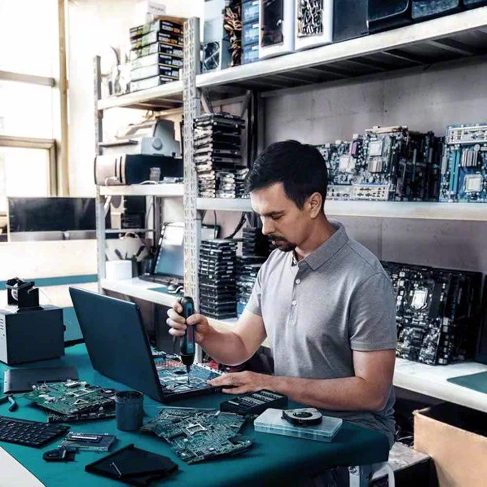 BOSCH 3.6V ¼” Screwdriver 06019H2140