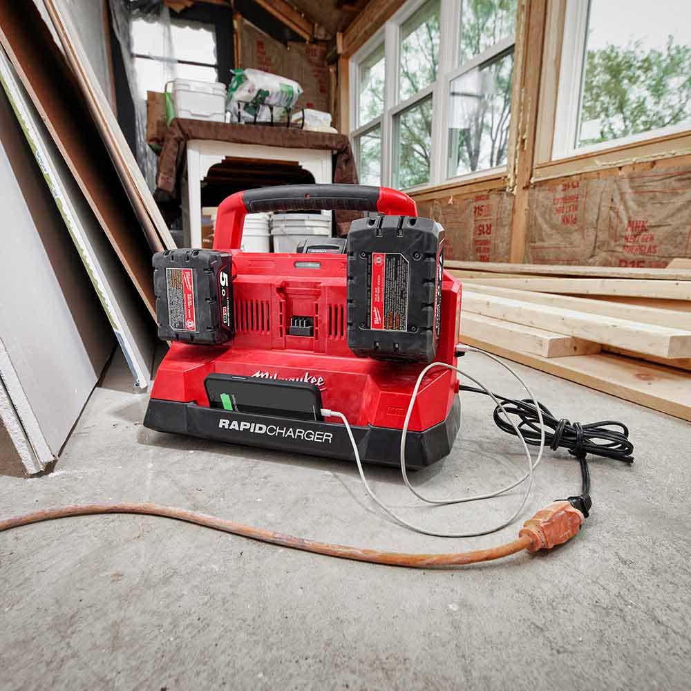 MILWAUKEE PACKOUT™ 6 Bay Rapid Charger M18PC6