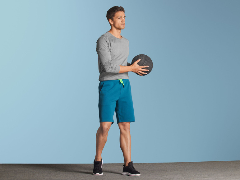 CRIVIT Herren Sweatshorts mit HeiQ Mint Technologie