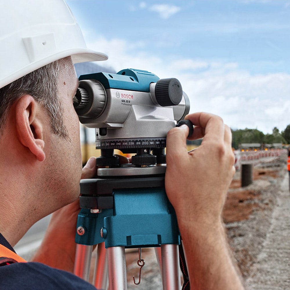 BOSCH Dumpy Level 32x Magnification GOL32D