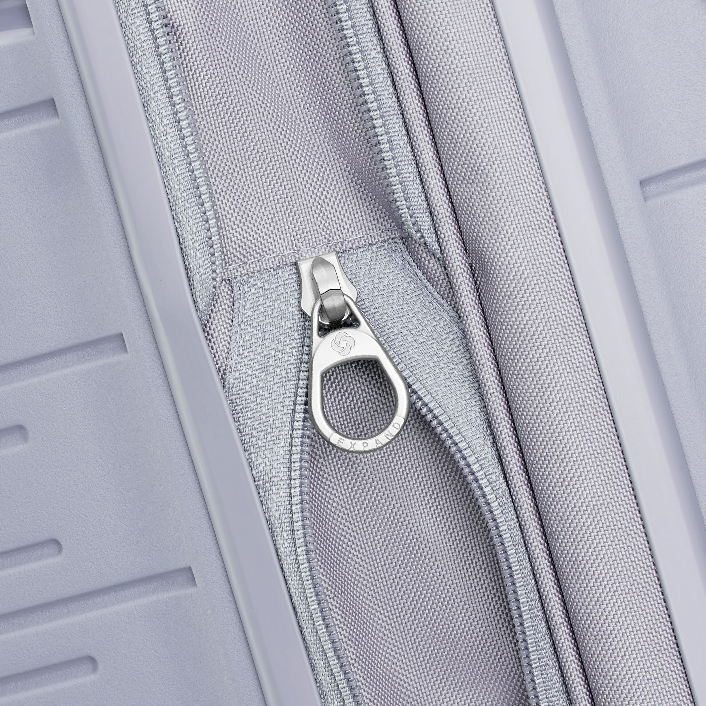 Samsonite ELEVATION™ PLUS 22X14X9 SPINNER