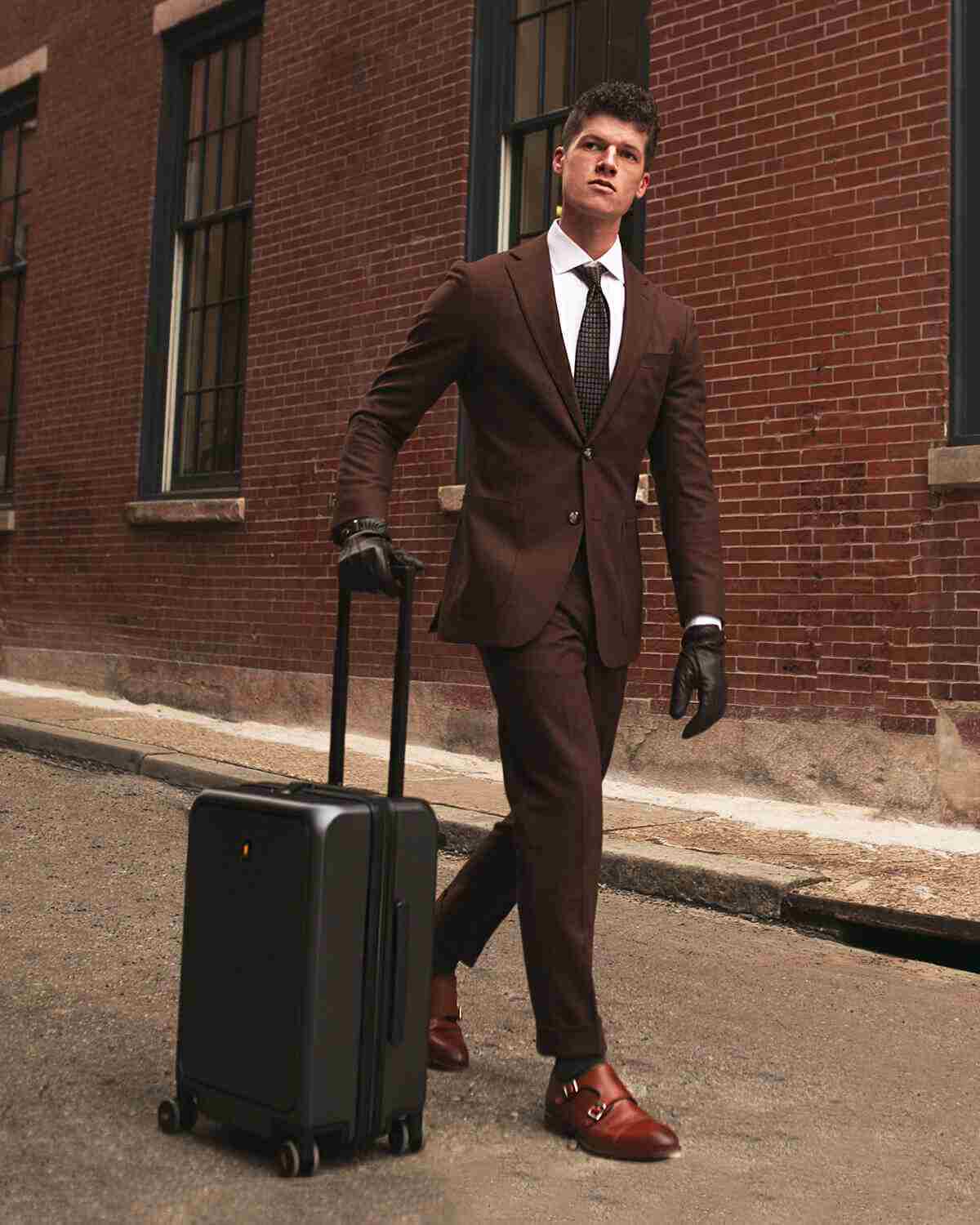 Pro Carry-On With Laptop Pocket 20''