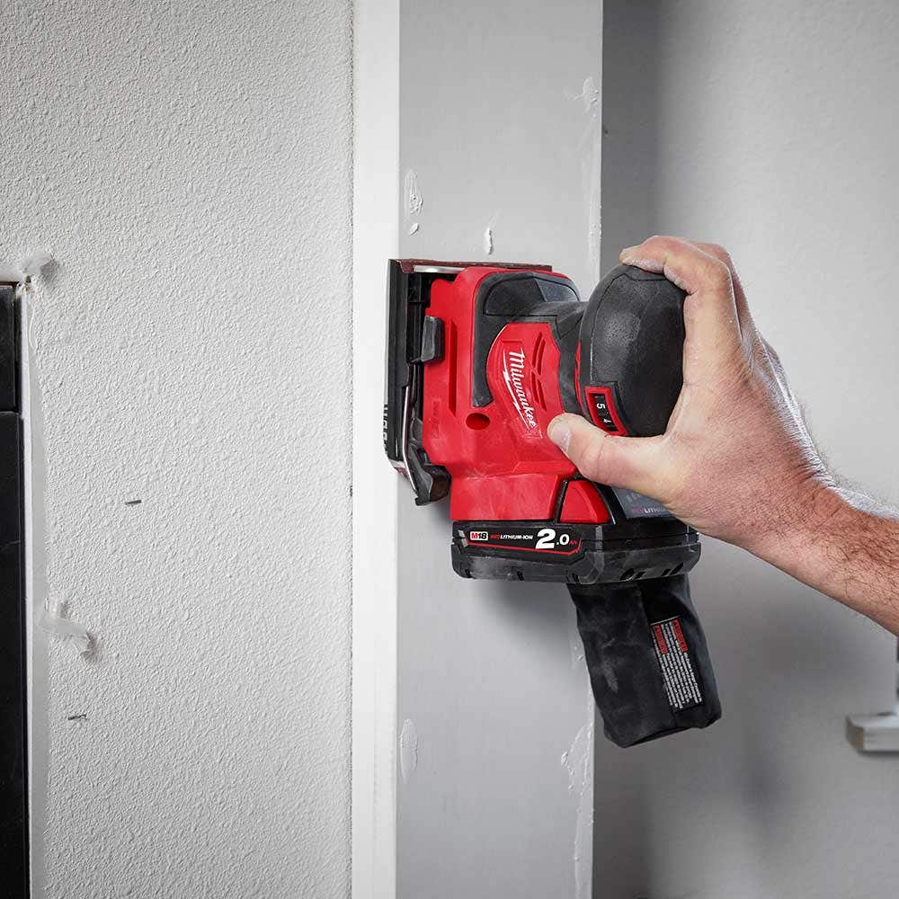 MILWAUKEE 18V 1/4 Sheet Sander Skin M18BQSS0