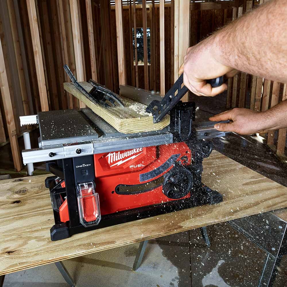 MILWAUKEE 18V FUEL 210mm Table Saw with ONE-KEY Skin M18FTS210-0