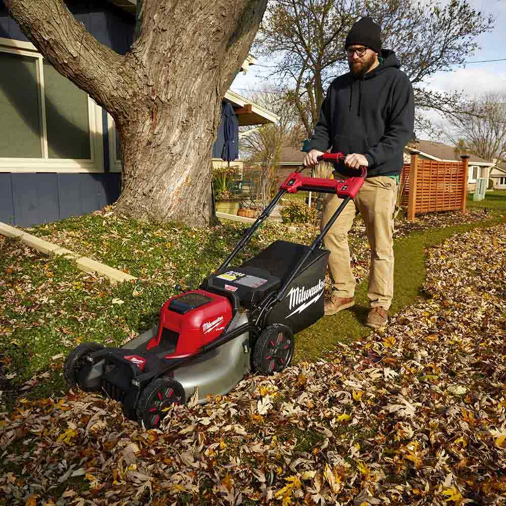 MILWAUKEE 18V FUEL™ 533mm (21") Self-Propelled Dual Battery Lawn Mower Skin M18F2LM210