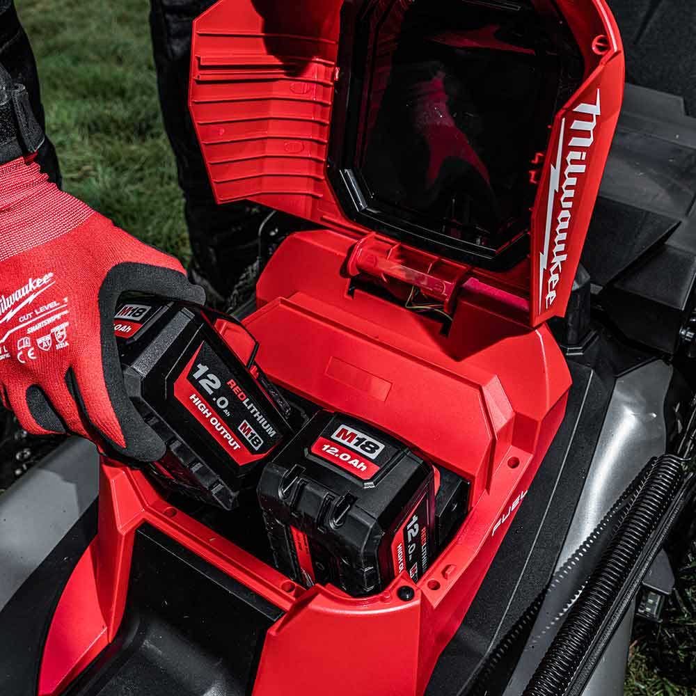 MILWAUKEE 18V FUEL™ 533mm (21") Self-Propelled Dual Battery Lawn Mower Skin M18F2LM210