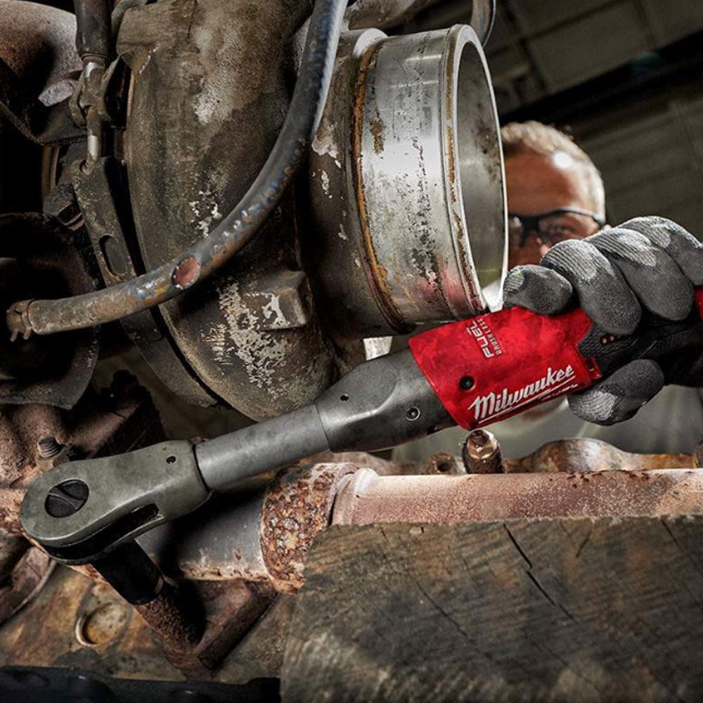 MILWAUKEE 12V FUEL™ 3/8" Ratchet Extended Reach Skin M12FIR38LR-0