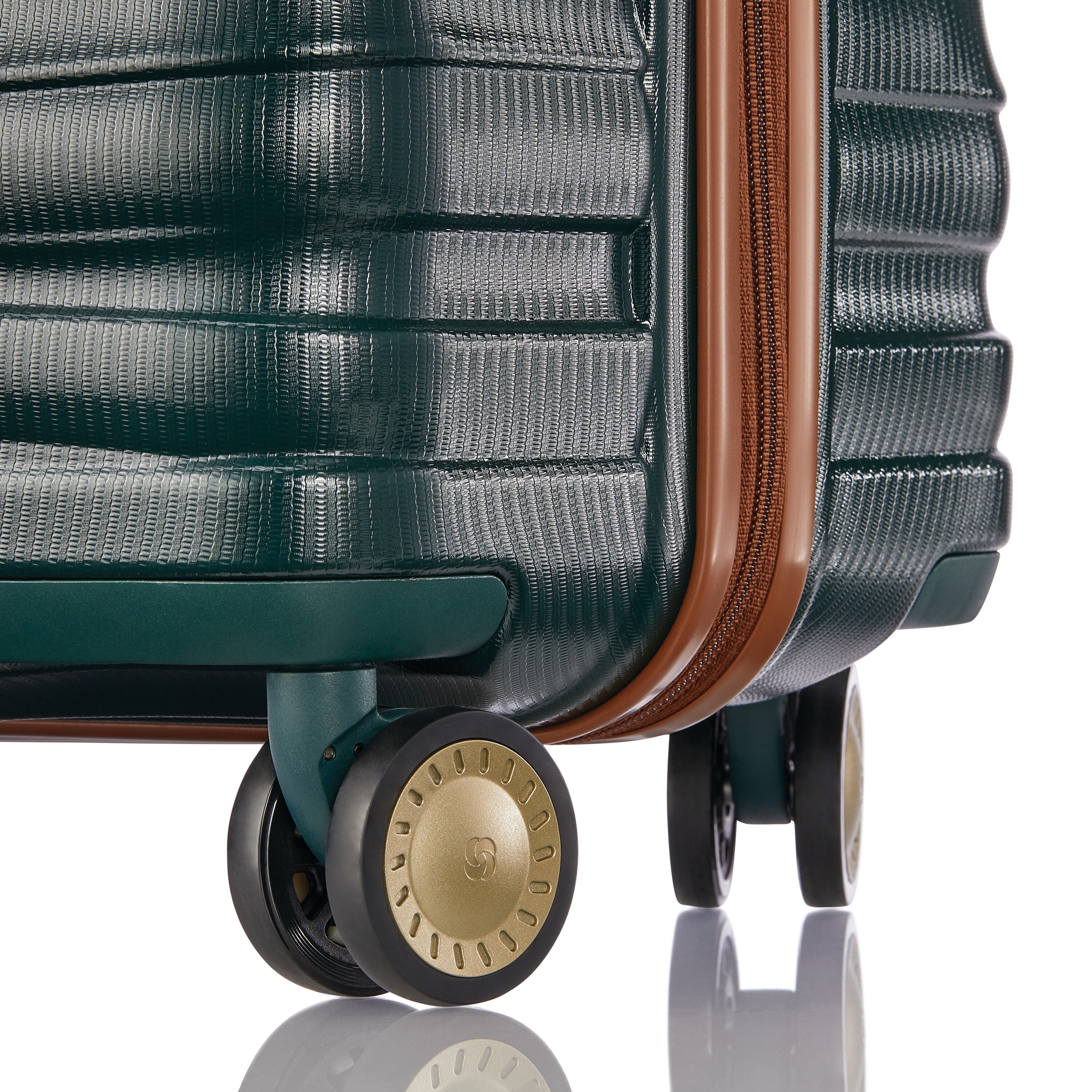 SAMSONITE STRYDE 111 22X14X9 CARRY-ON SPINNER