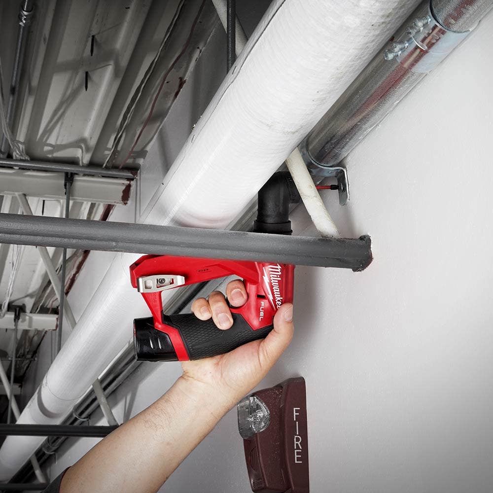 MILWAUKEE 12V 2 x 2.0Ah 9.5MM Installation Drill/Driver Kit M12FDDXKIT202B