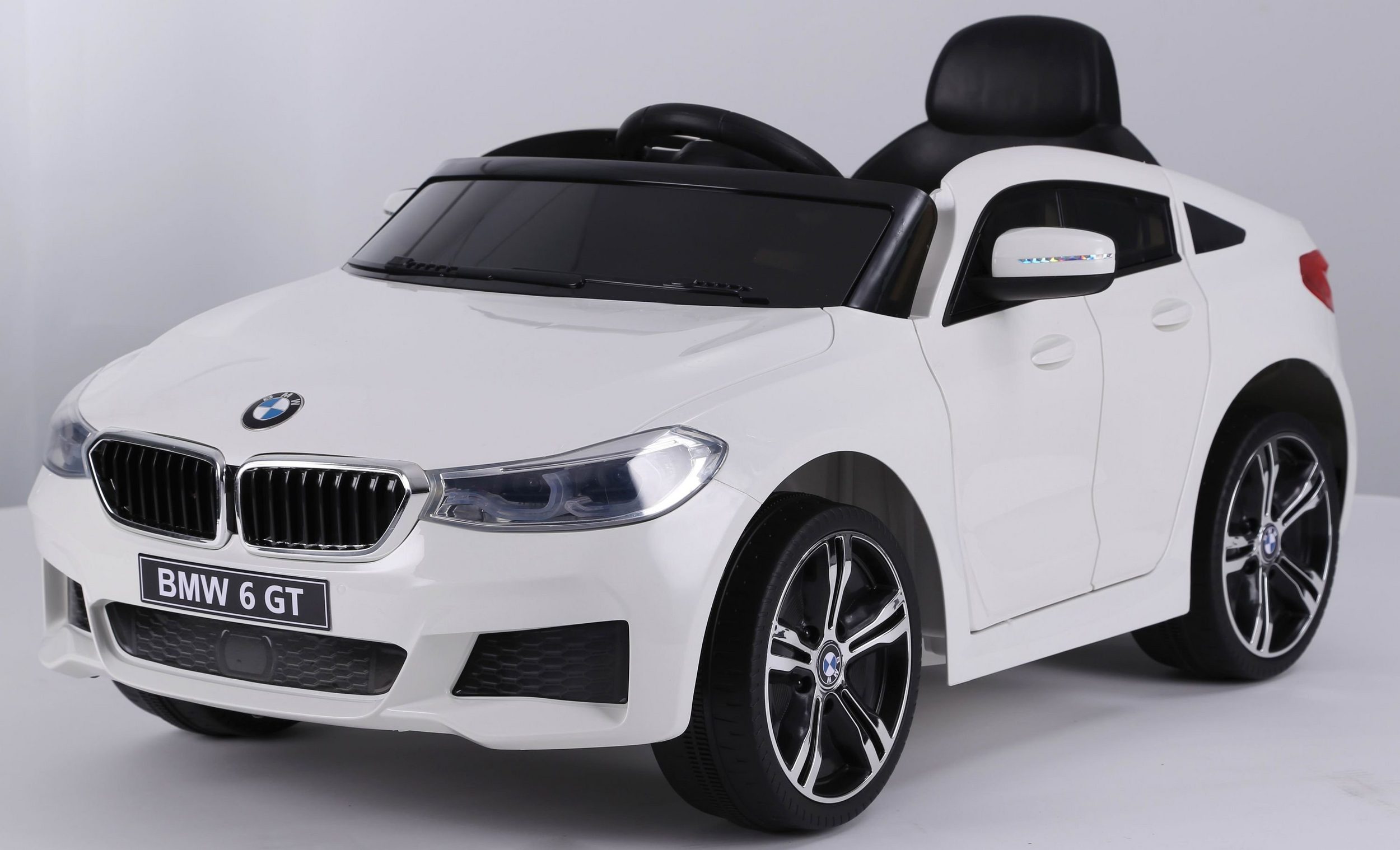 Toys Store electric children's car children's electric car children's car BMW 6 Series GT FB USB children's vehicle, load capacity 35 kg, AUX/USB connection, MP3 horn and engine sound on the steering wheel, remote control