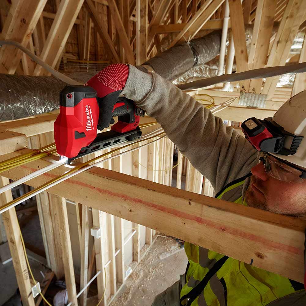 MILWAUKEE 12V 25mm Cable Stapler Skin M12BCST0