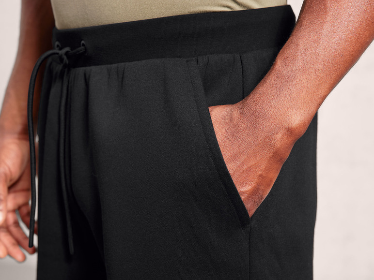 CRIVIT Herren Sweatshorts Double Knit, mit HeiQ Mint Technologie