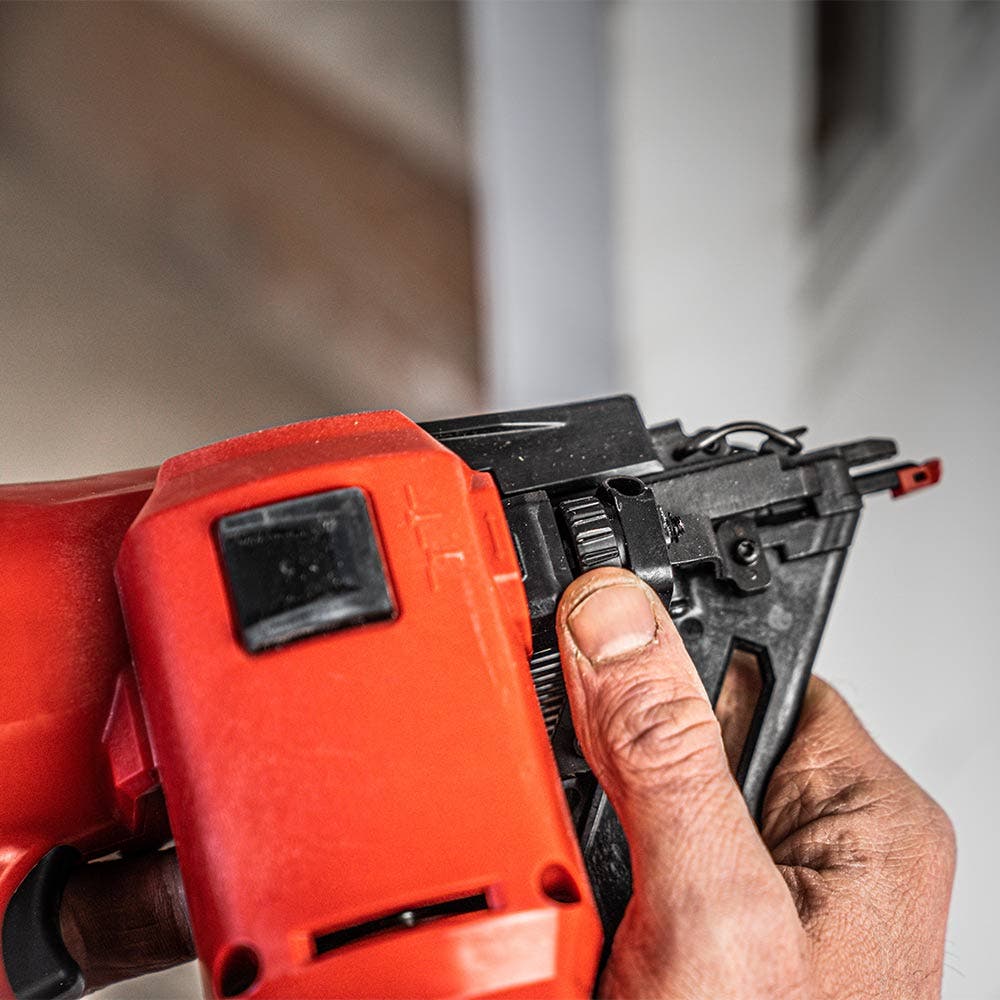 MILWAUKEE 18V Fuel 16 Gauge 20 Degree Angled Finishing Nailer Skin M18FN16GA-0C