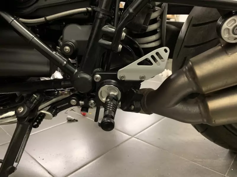 BMW Set HP Foot Pegs Left R NineT / R NineT Pure / R NineT Scrambler / R NineT Urban GS