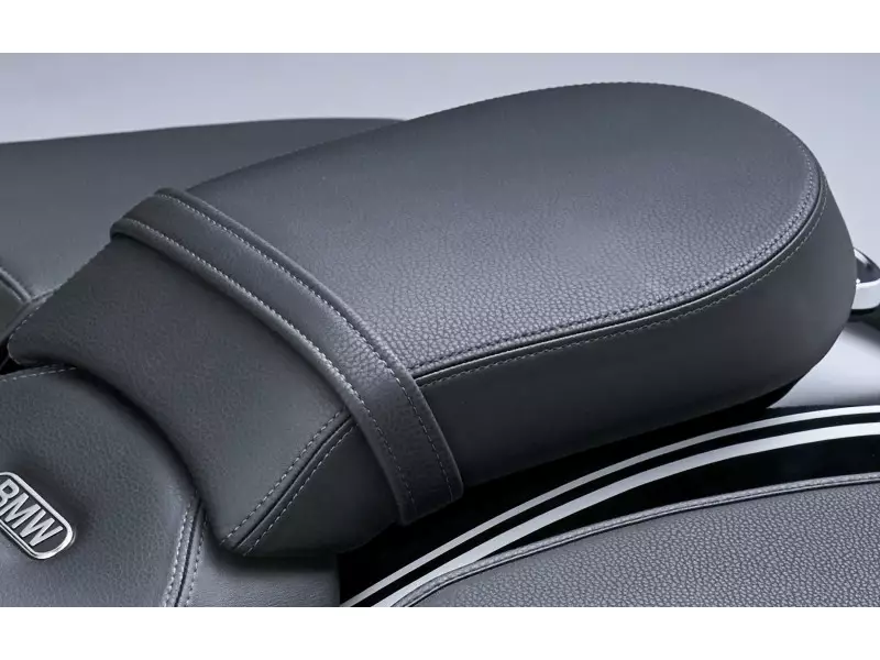BMW Passenger Seat Standard Black  - R18 / R18 Classic