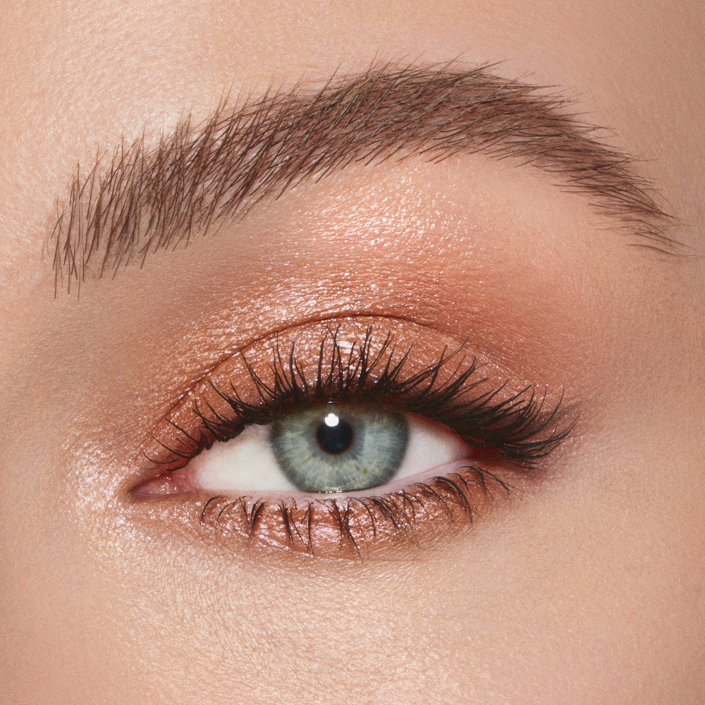 CHARLOTTE’S DREAMY MESMERISING EYE DUO
