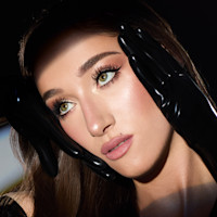 SULTRY, SMOKEY EYE SECRETS