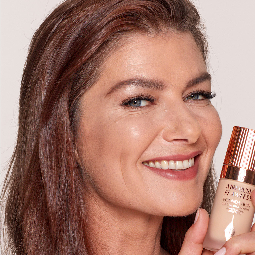 AIRBRUSH FLAWLESS FOUNDATION