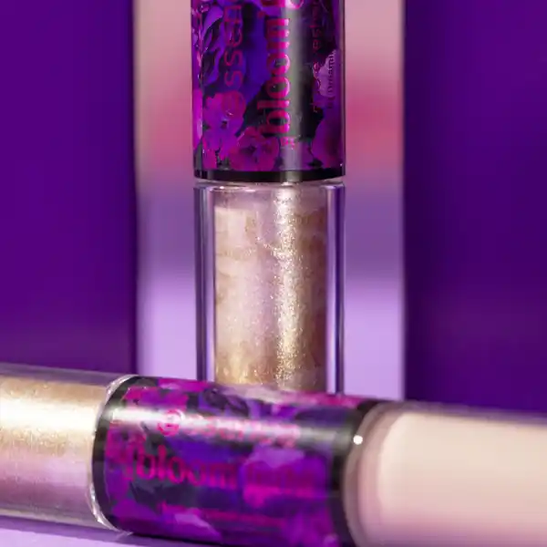 In the bloom'light duo eyeshadow 01 Dreamin' In The Twilight