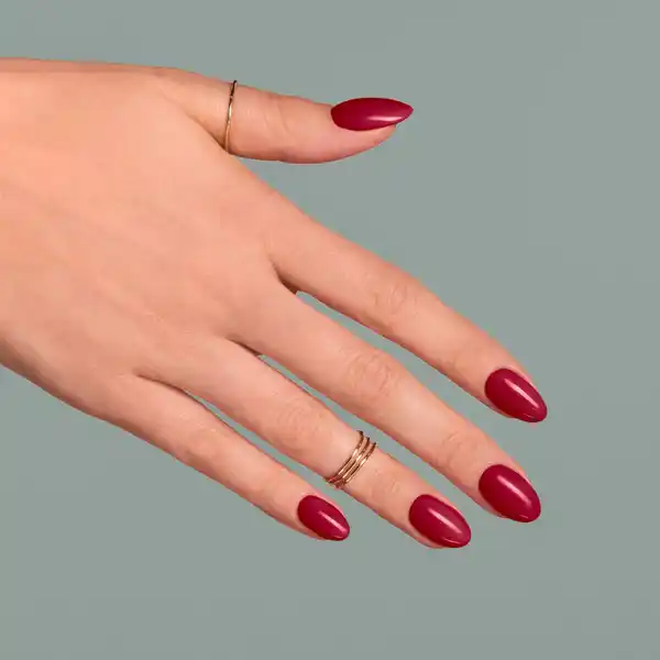 071 UV Nagellack Hybrid Deep Red